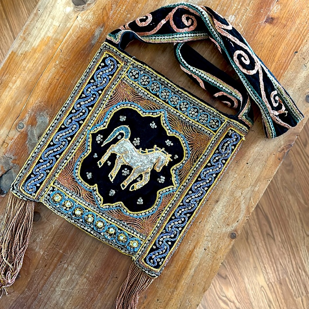 Vintage Burmese Kalaga Tapestry Crossbody Bag - Picture 11 of 13